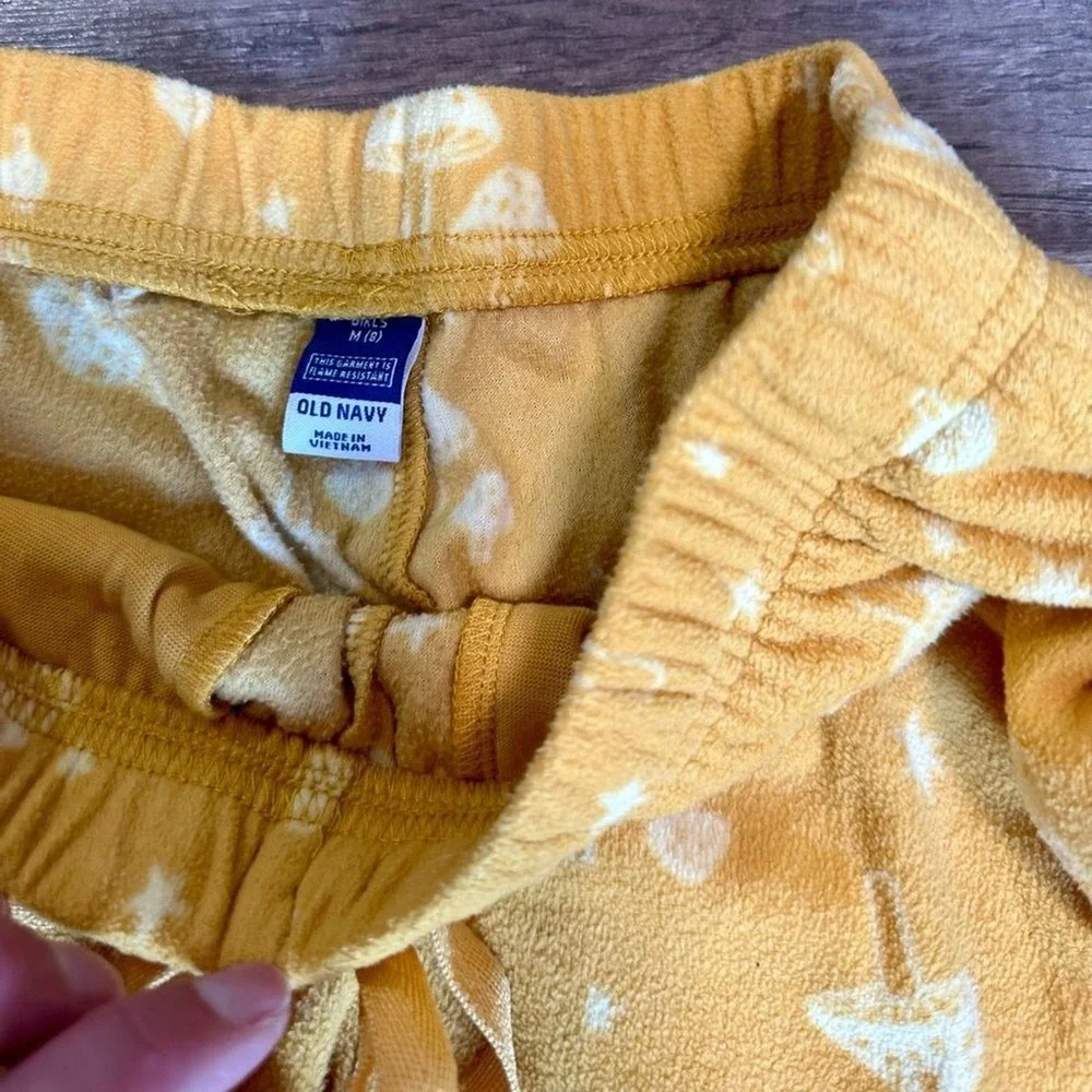 Old Navy Girls 2 Pack Fleece Pajama Jogger Pants Mushroom Stripe Yellow Blue M 8